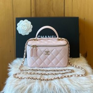 CHANEL Quilted Small Top Handle Vanity Case with Chain Light Pink